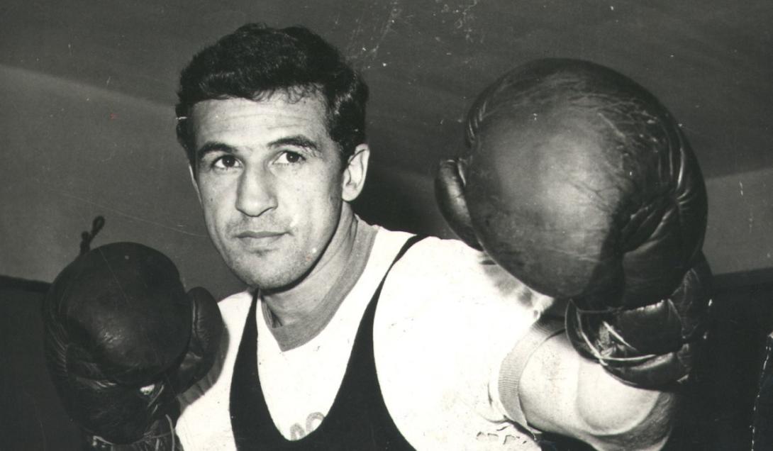 Éder Jofre, maior boxeador brasileiro, morre aos 86 anos